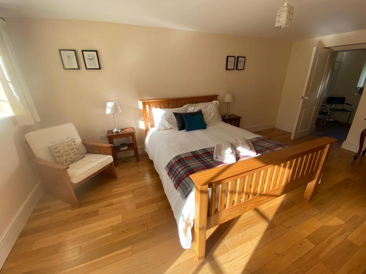 Glanhenwye Courtyard Cottages Glasbury Экстерьер фото