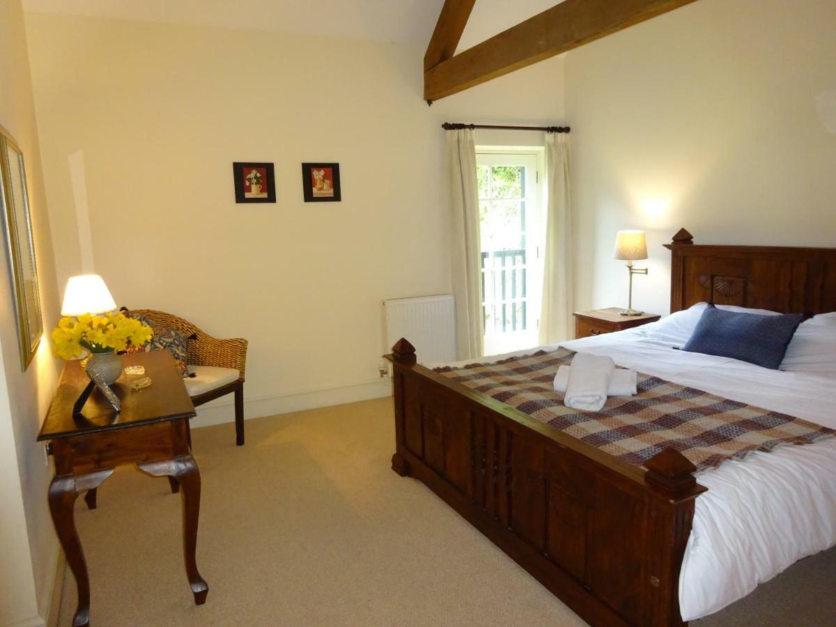 Glanhenwye Courtyard Cottages Glasbury Экстерьер фото