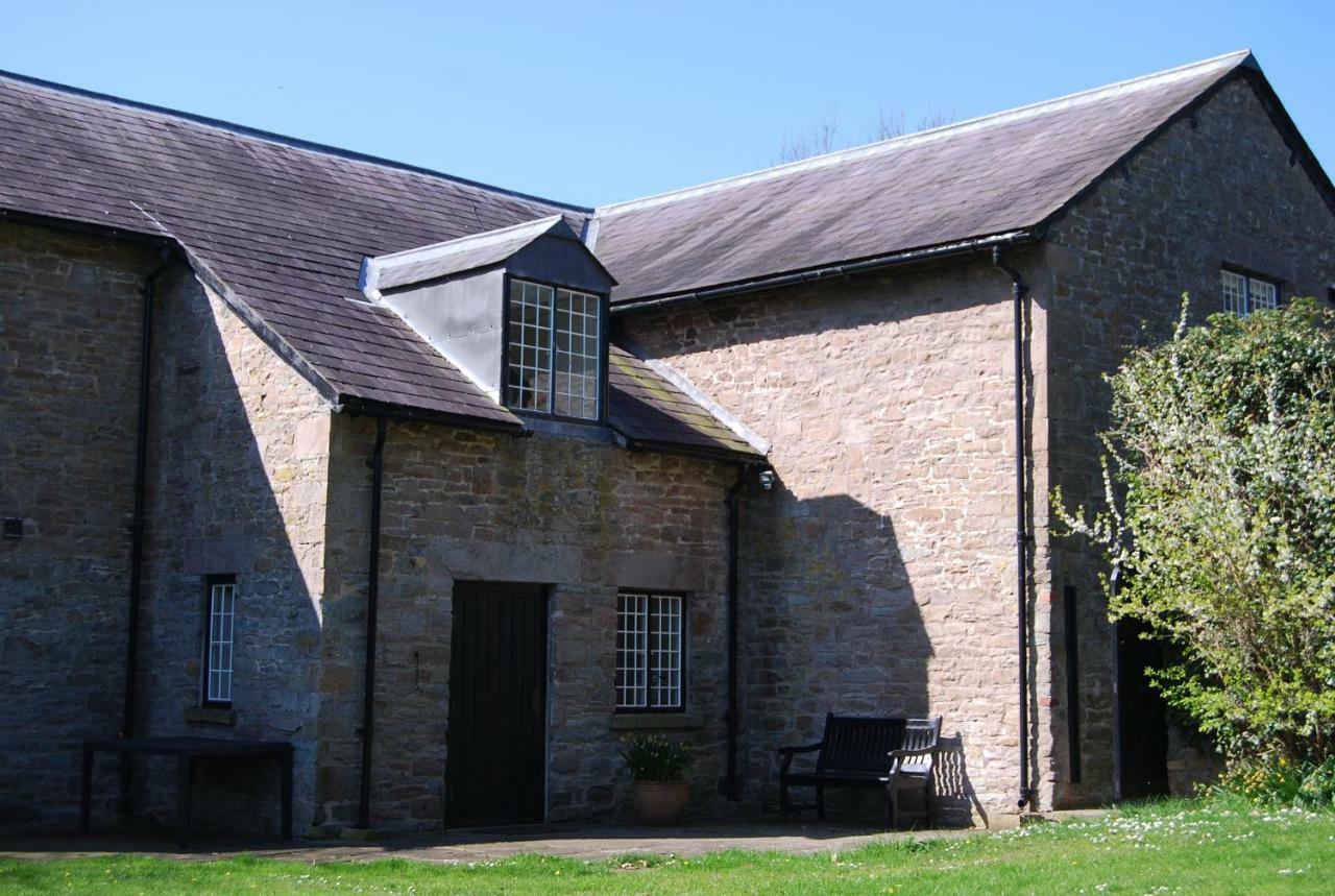 Glanhenwye Courtyard Cottages Glasbury Экстерьер фото