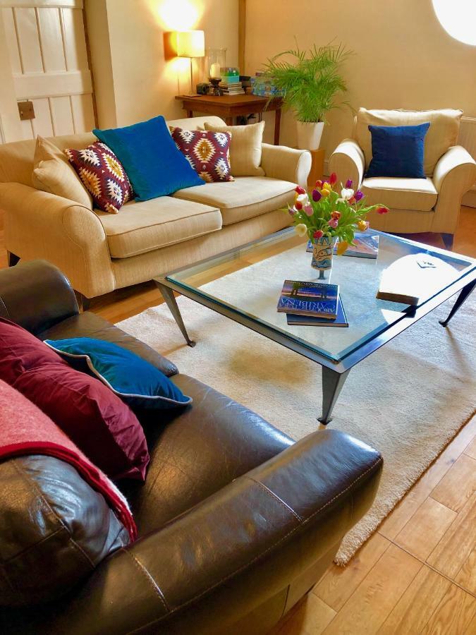 Glanhenwye Courtyard Cottages Glasbury Экстерьер фото