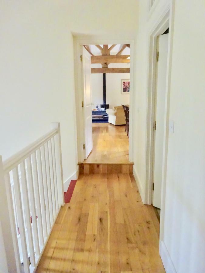 Glanhenwye Courtyard Cottages Glasbury Экстерьер фото