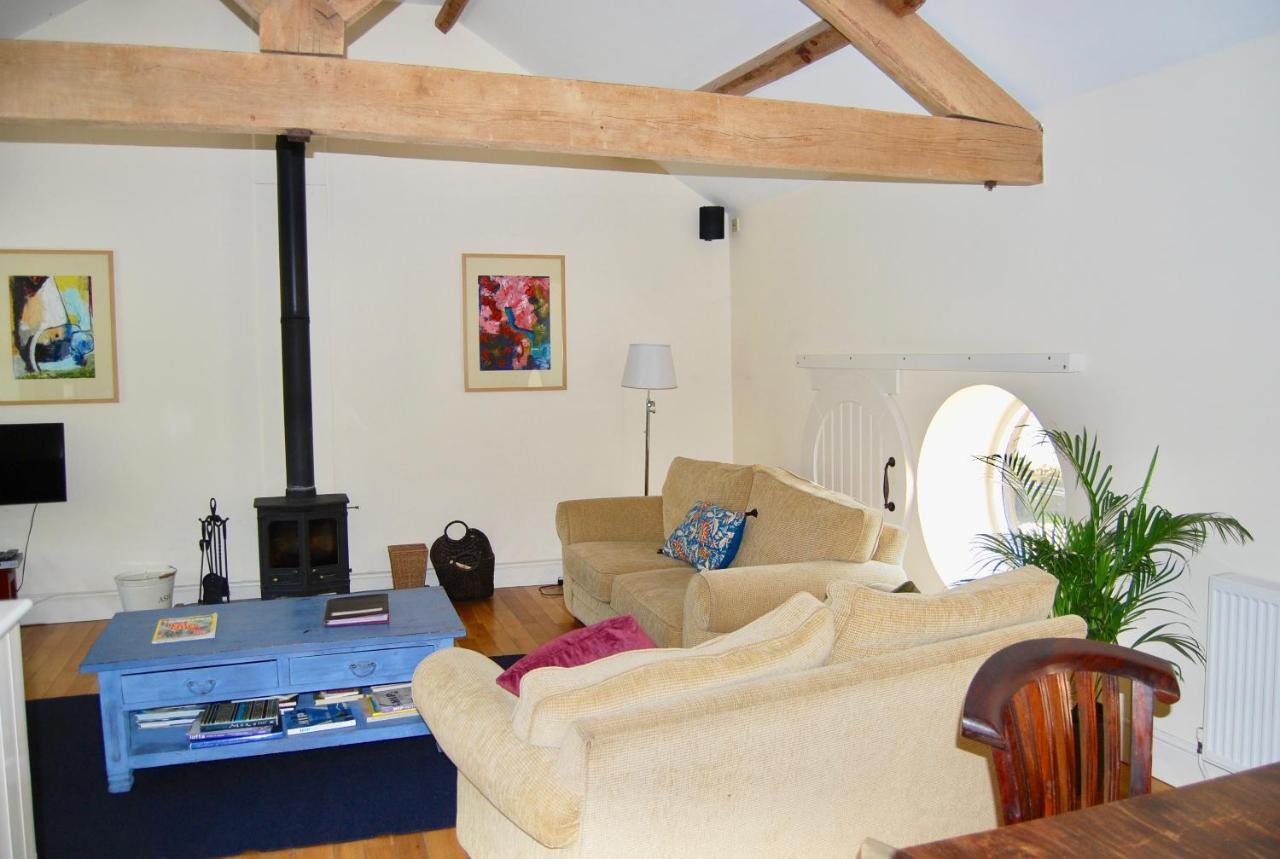 Glanhenwye Courtyard Cottages Glasbury Экстерьер фото
